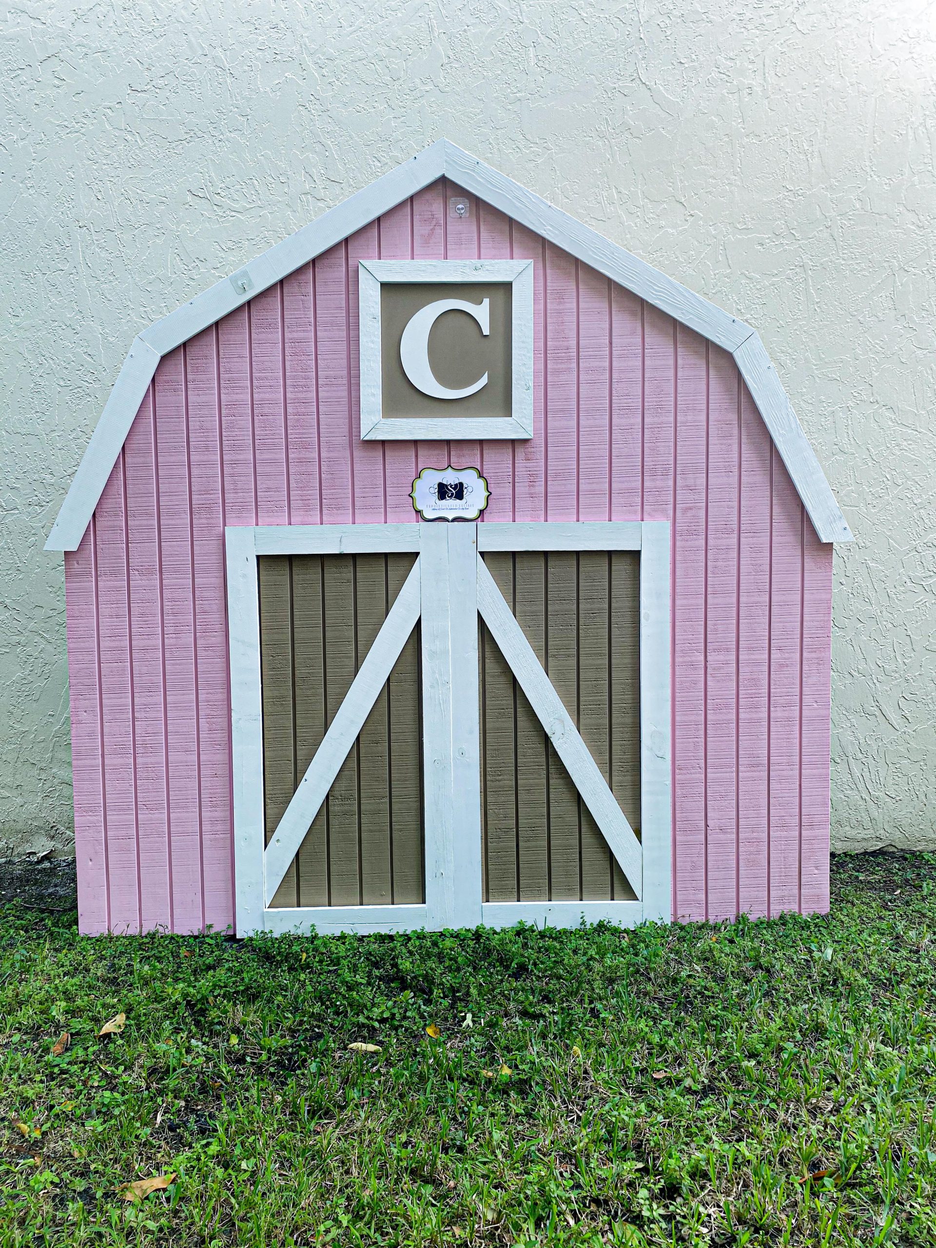 Traditional Farm Backdrop - Rentals