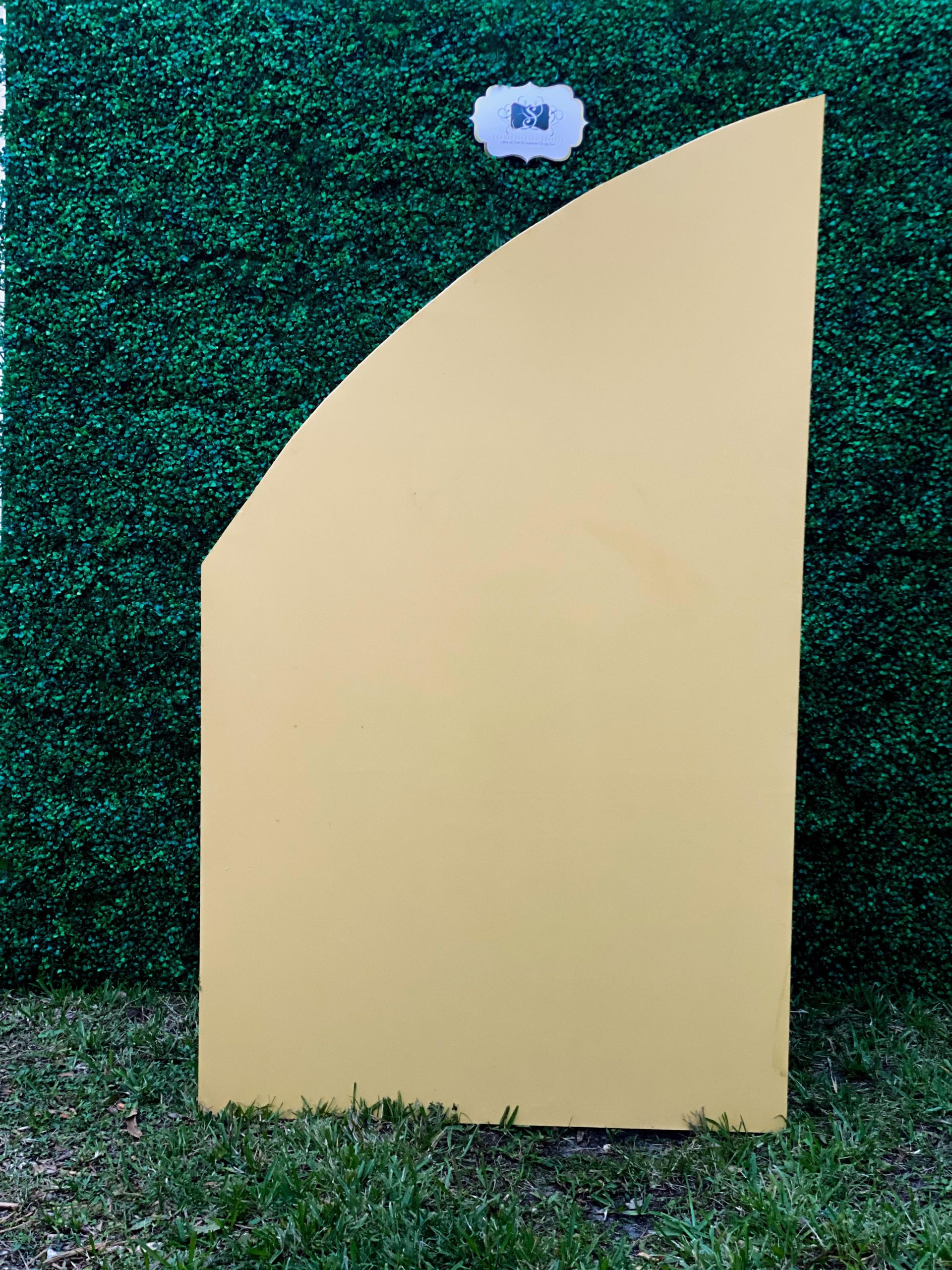 Crescent Chiara - Left - Rentals